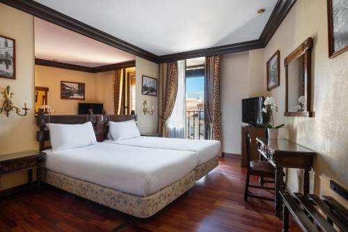 Hotel Conde Rodrigo I - image 14