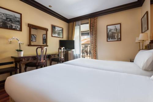 Hotel Conde Rodrigo I - image 11