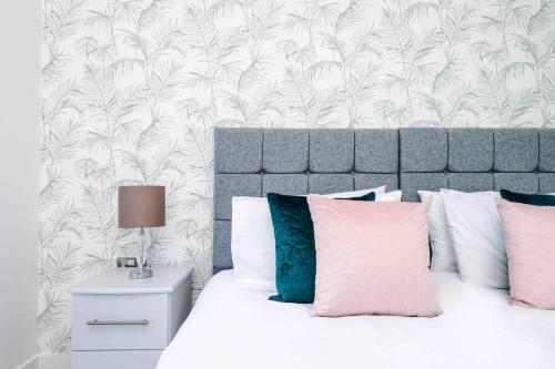 2 Bedroom Apartment Manchester Hosted By MCR Dens
