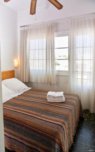 Hostal Illes Pitiüses