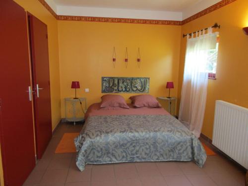 1 double bed