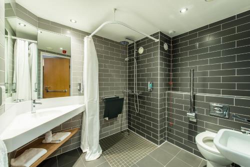 Holiday Inn Express Strathclyde Park M74, JCT.5 by IHG