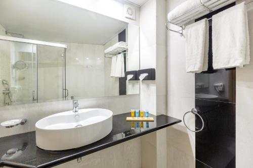 Oasis Hotel Apartments - image 8