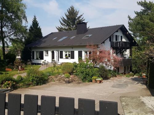 B&B Balve - Fewo am Wald - Bed and Breakfast Balve