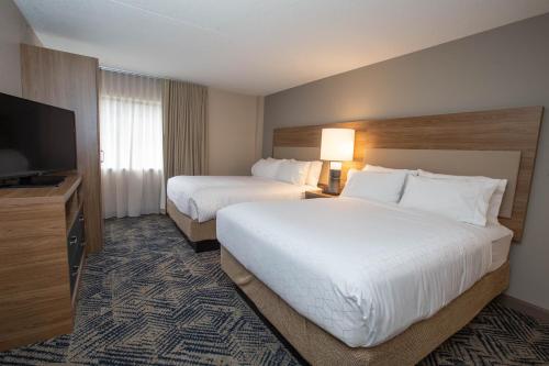 Suite with Two Double Beds - Non-Smoking