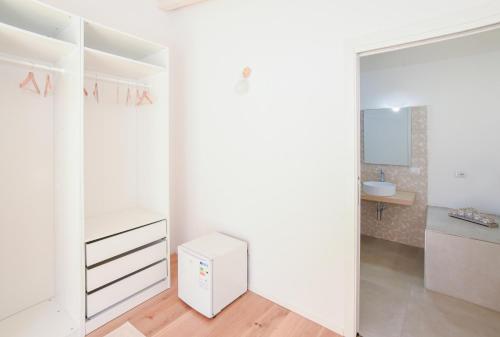 Tatta & Nanna Rooms, Oliena (Foto 10)