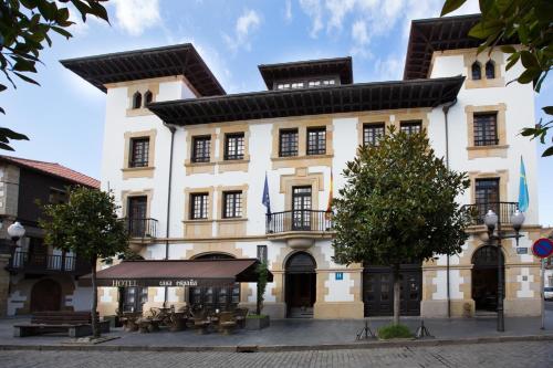 Exterior view, Casa Espana in Villaviciosa