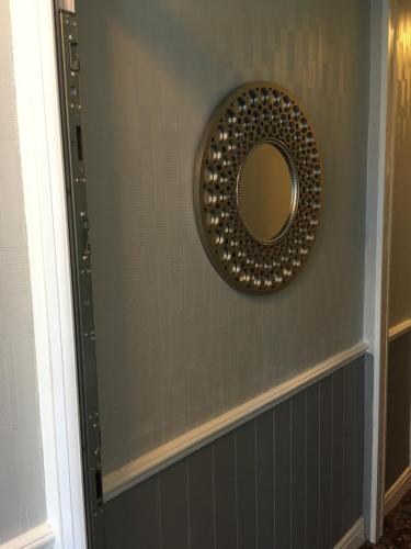 Glenheath Hotel - image 6