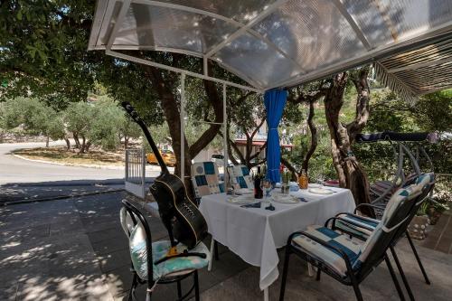 設施, Vila Milena in 加菲薩