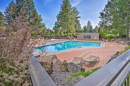 Bend Condo with Deck, Resort-Style Amenities and Views, Bend (foto 4)