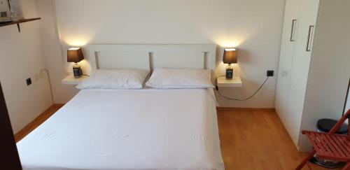 Apartments and Rooms Ivana - image 7