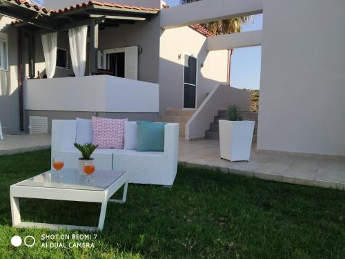  Catherina's home in Chorafakia