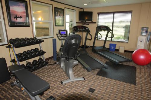 Holiday Inn Express & Suites Syracuse North - Airport Area by IHG - 피트니스 센터