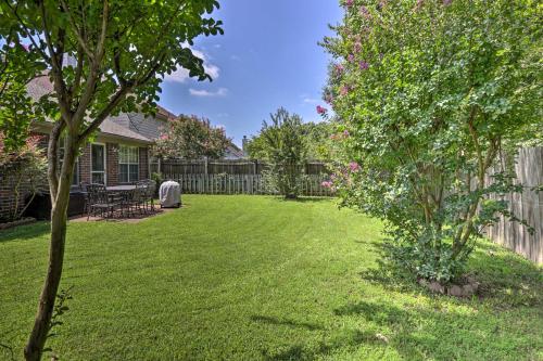Memphis House with Yard 25 Minutes to Beale Street! in Memphis, USA