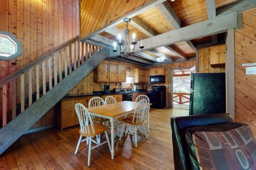 Fish Trap Cabin - image 6