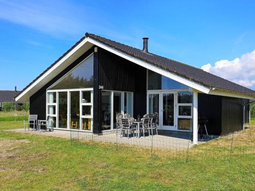 6 person holiday home in Brovst