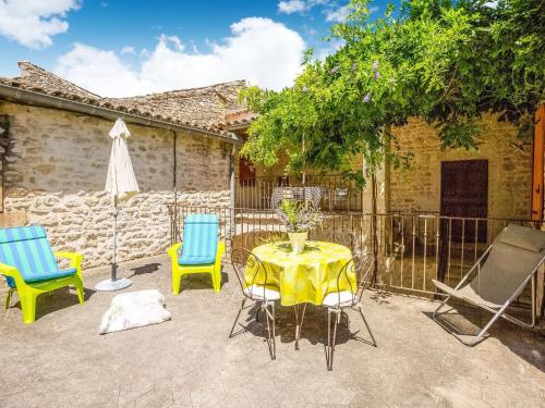 Holiday Home in Montclus by Lavender Fields gîte à louer Montclus