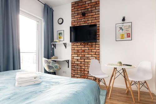 Wola Chic Azure Studio