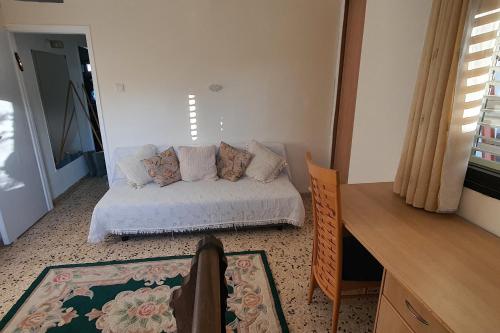 B&B Yavne’el - Purr and Simple Tzimmer and Cat Boarding - Bed and Breakfast Yavne’el