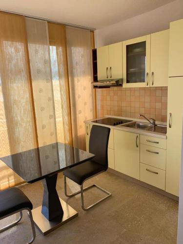 Family friendly apartments with a swimming pool Povljana Pag - 244 - image 12