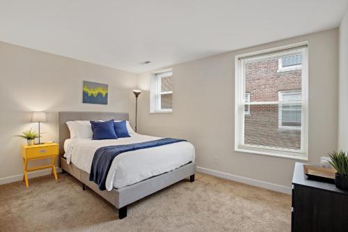Vogue Apartment next to ForestPark/WashU/BJC in Maryland Heights, USA