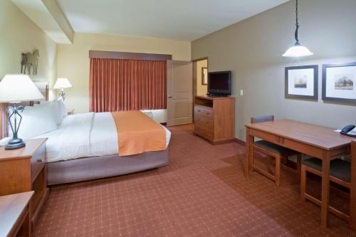 AmericInn by Wyndham Fargo Medical Center