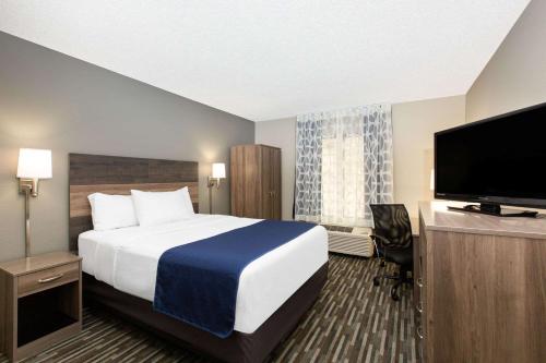 Days Inn & Suites by Wyndham Wisconsin Dells