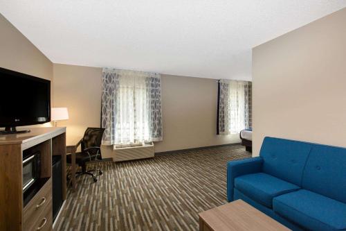 Days Inn & Suites by Wyndham Wisconsin Dells