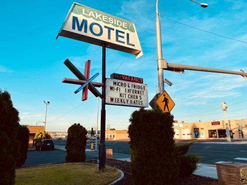 Lakeside Motel - Accommodation - Moses Lake