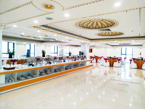 Restaurant, Khach San Phuong Hoang 3 in Thanh Hoá / Sầm Sơn Beach
