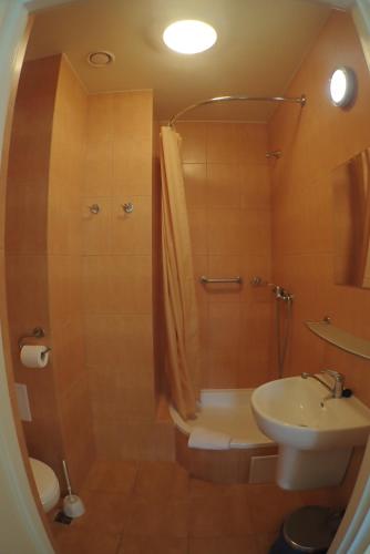 Nawojka Hotele Studenckie – Krakow, VT