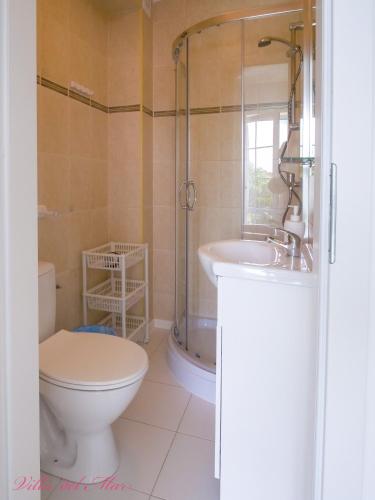 Triple Room with Bathroom