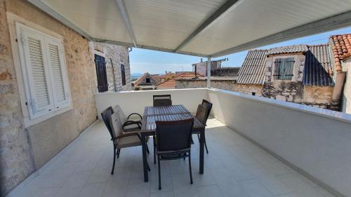  Apartmani Plima, Ferienwohnung in Vodice
