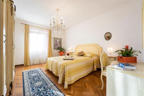 Villa Mario, piscina privata,aria cond,immersa nel verde,campagna Toscana in 聖洛克