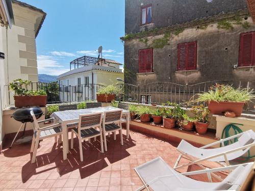 3 bedrooms & terrace- Alleria Holiday Sorrento - Apartment - Piano di Sorrento