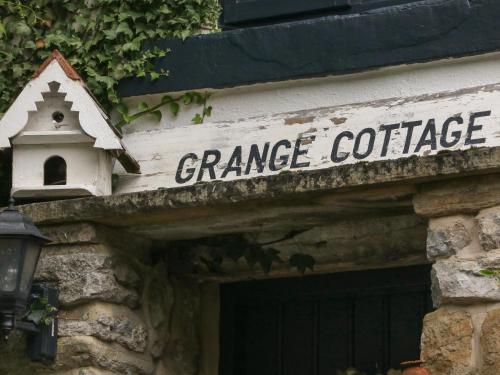 Grange Cottage Hope Valley - image 5