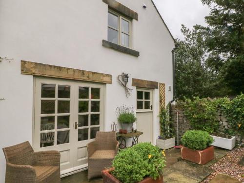 Grange Cottage Hope Valley - image 2