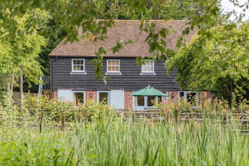 Great Higham Oast and Cottages by Bloom Stays