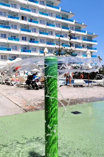 Aparthotel Acuazul - image 12