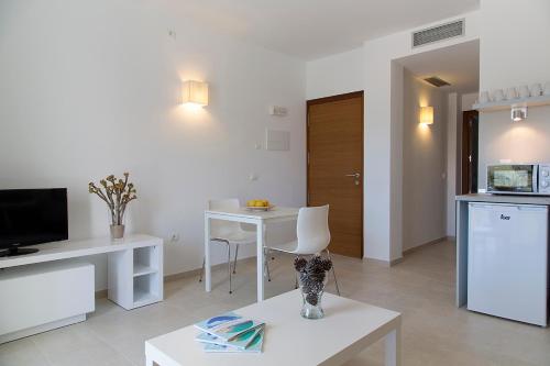 Apartamentos Proa - Emar Hotels Only Adults