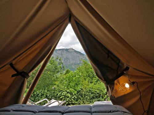Les Tentes Bivouacs by Le Marintan in Sentmišela De Maurienne