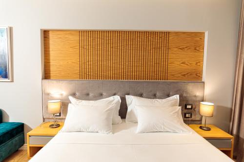 Sea View Hotel – Himarë, CA