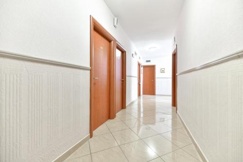 Hotel Levant - image 2
