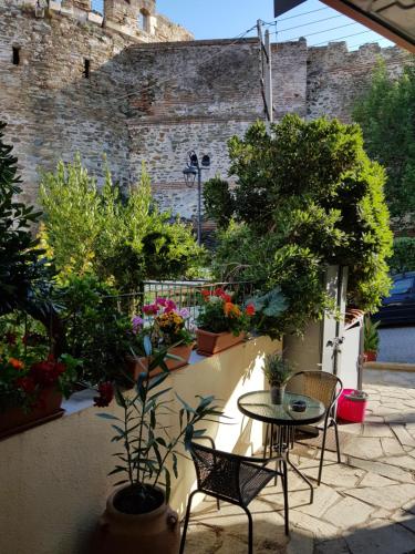  Frida´s House in Old Town in Thessaloniki
