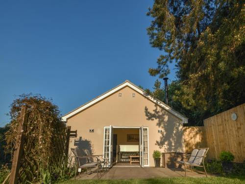 Lavender Cottage - image 9