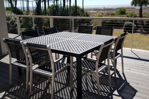 7 Black Duck - Top Notch Views & Amenities in a Private Oceanfront Oasis - image 4