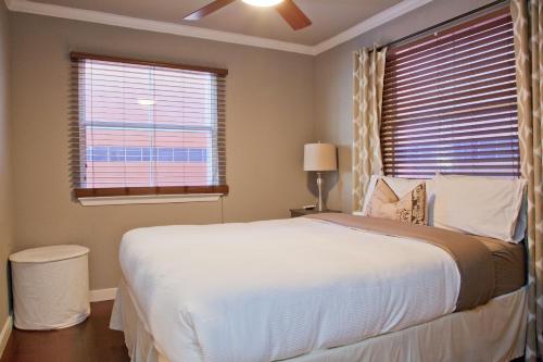 Onyx Hotels detail