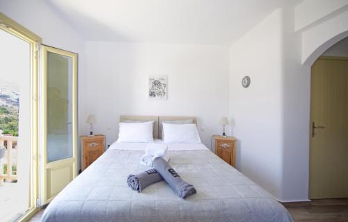 Diasino Apartments and Car Rental