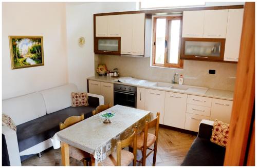 Apartment with Balcony image 7