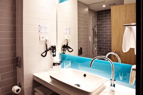 Holiday Inn Express Frankfurt Airport - Raunheim an IHG Hotel - image 2